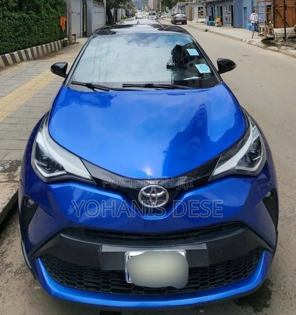 Toyota C-HR 2021 Blue