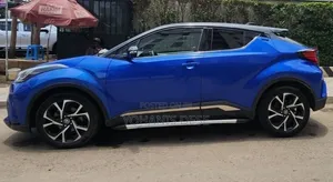 Toyota C-HR 2021 Blue