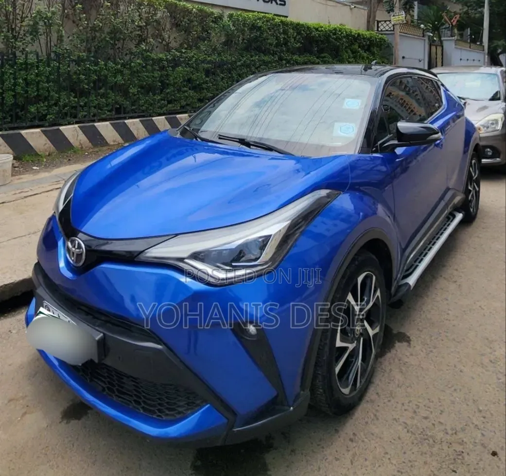 Toyota C-HR 2021 Blue