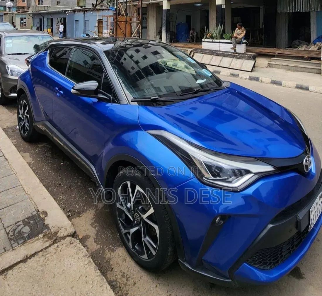 Toyota C-HR 2021 Blue