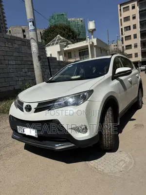 Toyota RAV4 2015 White