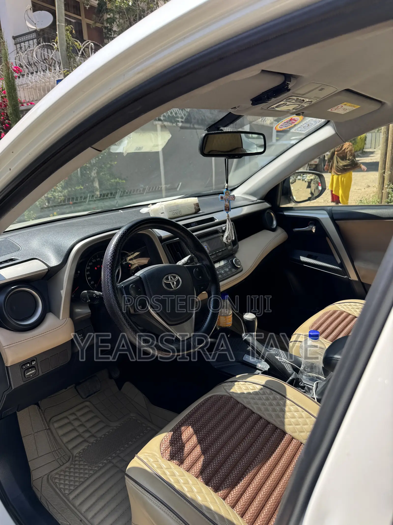 Toyota RAV4 2015 White