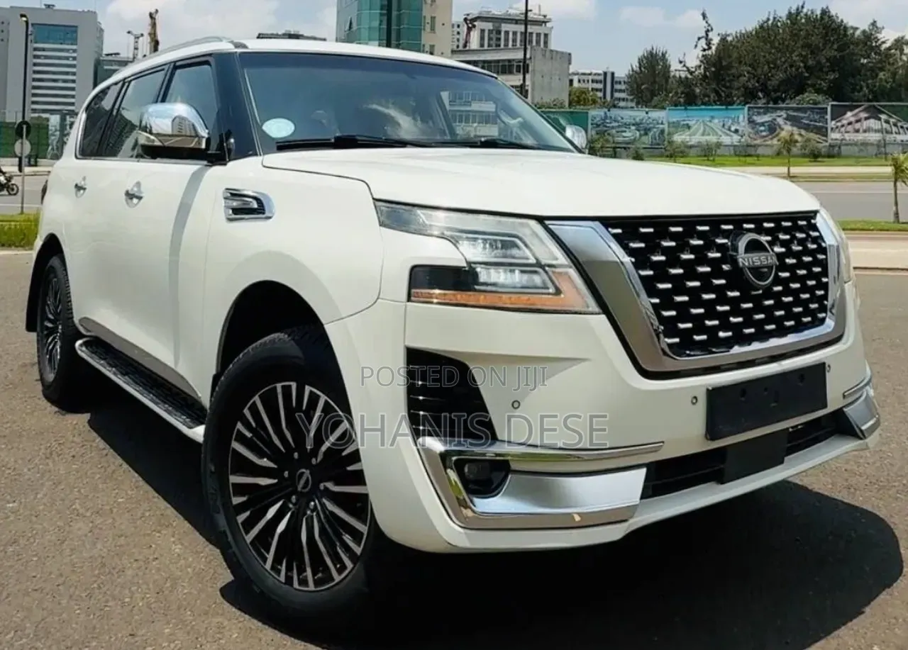 Nissan Patrol 2017 Off white