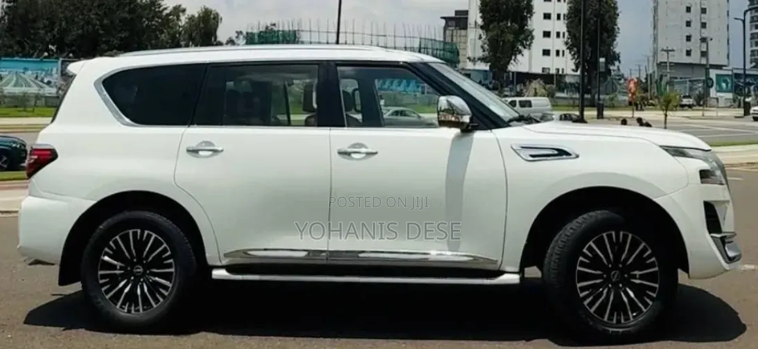 Nissan Patrol 2017 Off white