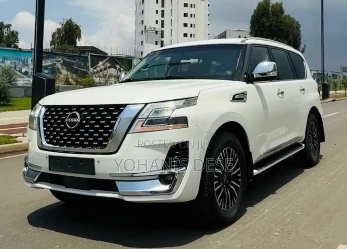 Nissan Patrol 2017 Off white