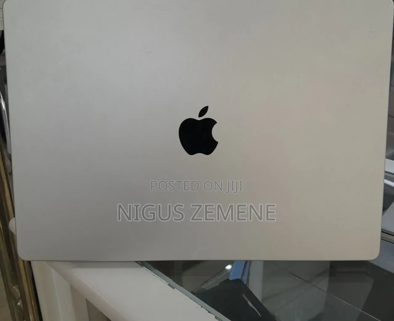 New Laptop Apple MacBook Pro 2021 M1 32GB Apple M1 Pro SSD 1T