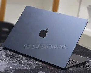 New Laptop Apple MacBook Air 2025 M4 16GB Apple M4 SSD 256GB