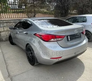 Hyundai Elantra 2014 Silver