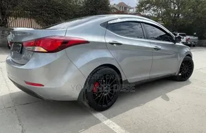 Hyundai Elantra 2014 Silver