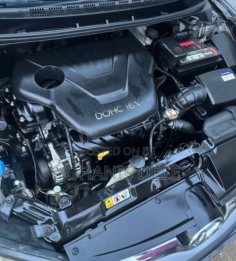 Hyundai Elantra 2014 Silver