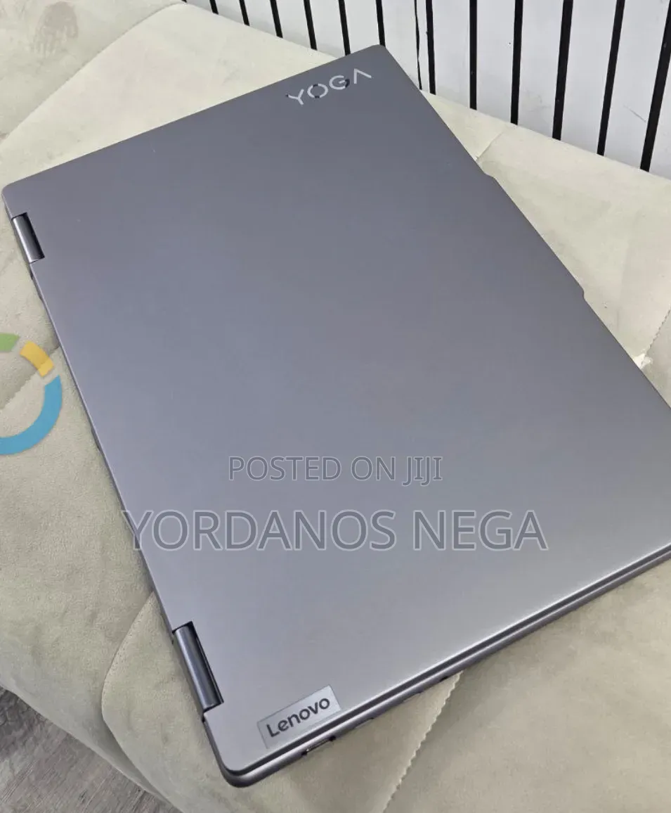 New Laptop Lenovo Yoga Slim 7 16GB AMD Ryzen 7 SSD 512GB