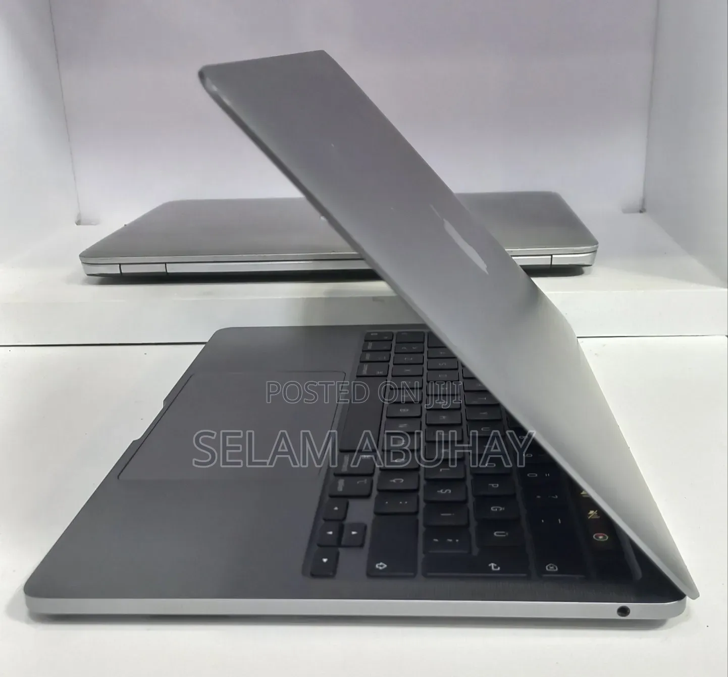 New Laptop Apple MacBook Pro 2021 M1 8GB Apple M1 Pro SSD 256GB