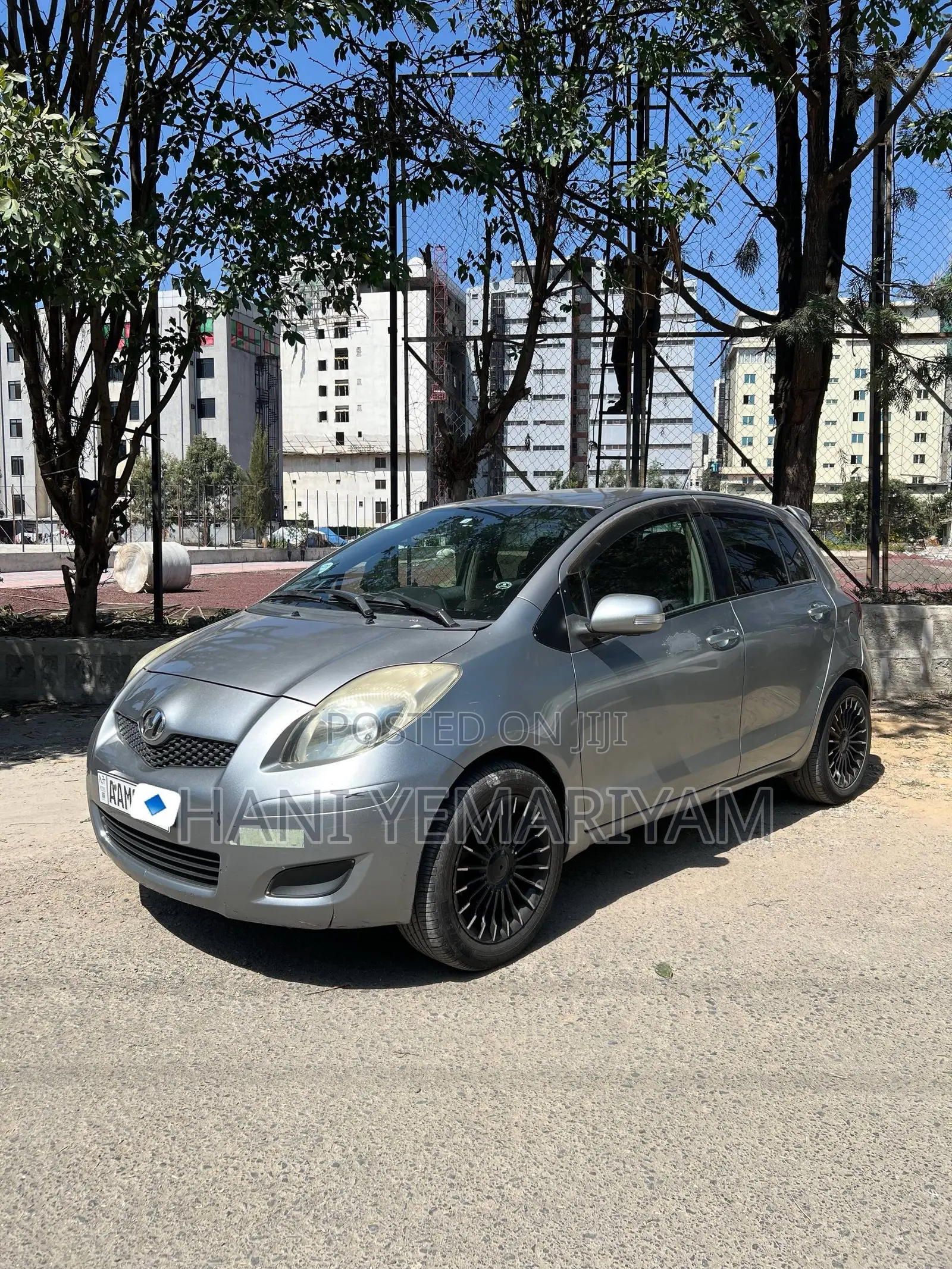 Toyota Yaris 2010 Silver