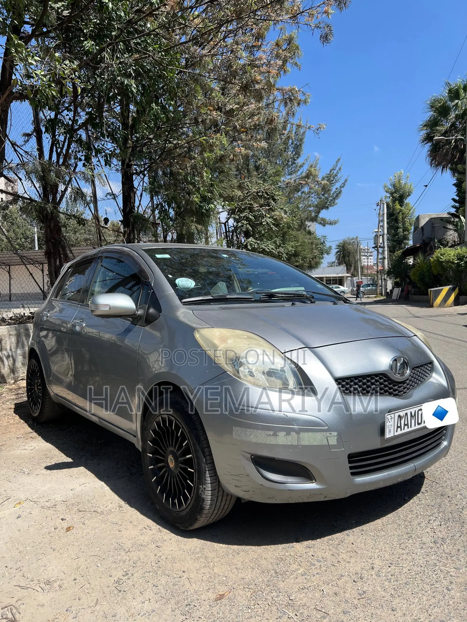 Toyota Yaris 2010 Silver
