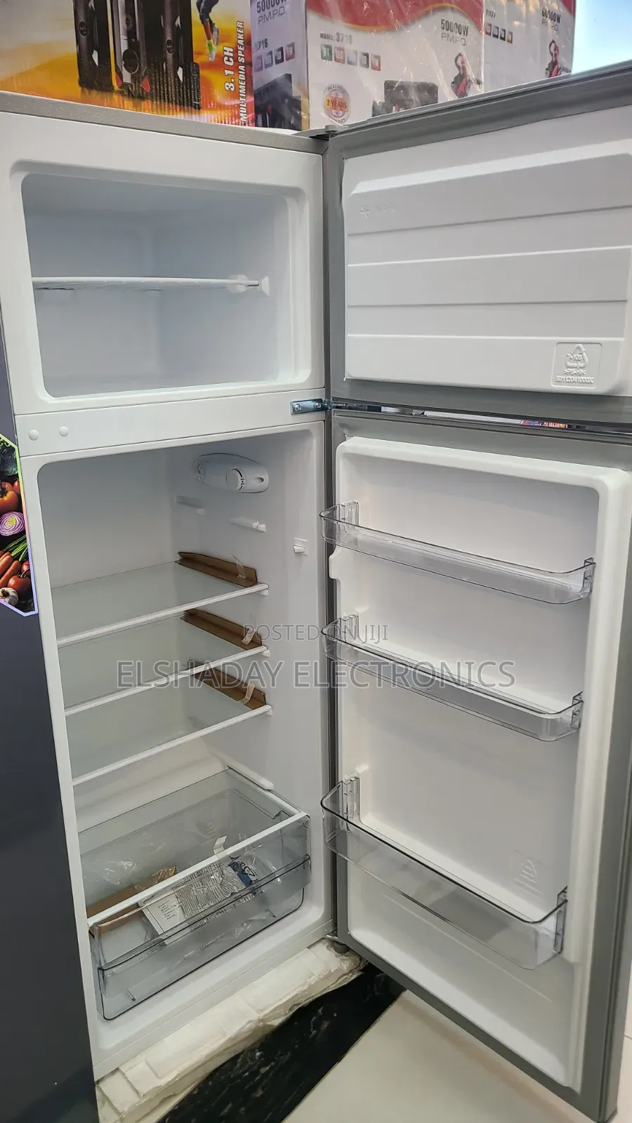 ASTON 220 Liter Refrigerator