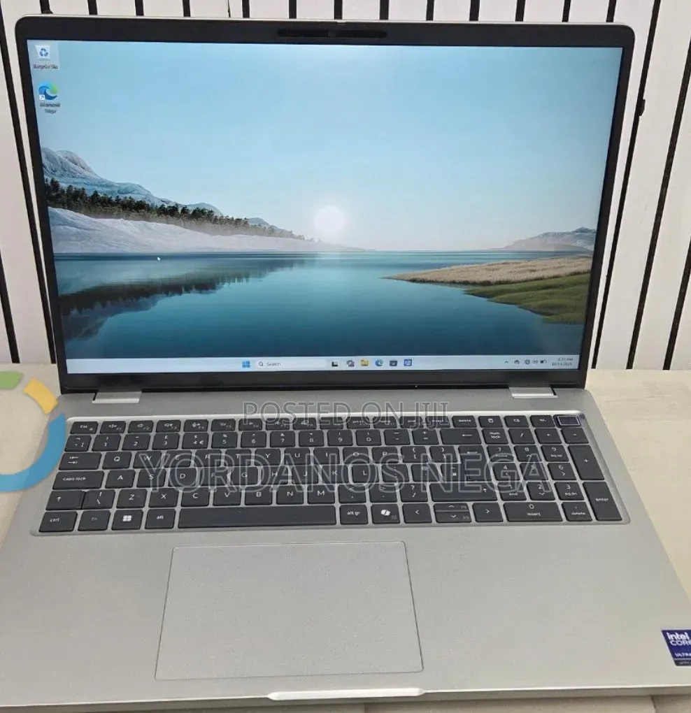 New Laptop Dell Pro 16 16GB Intel Core Ultra 7 SSD 512GB
