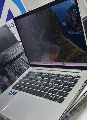 New Laptop HP EliteBook 840 G9 16GB Intel Core i7 SSD 512GB