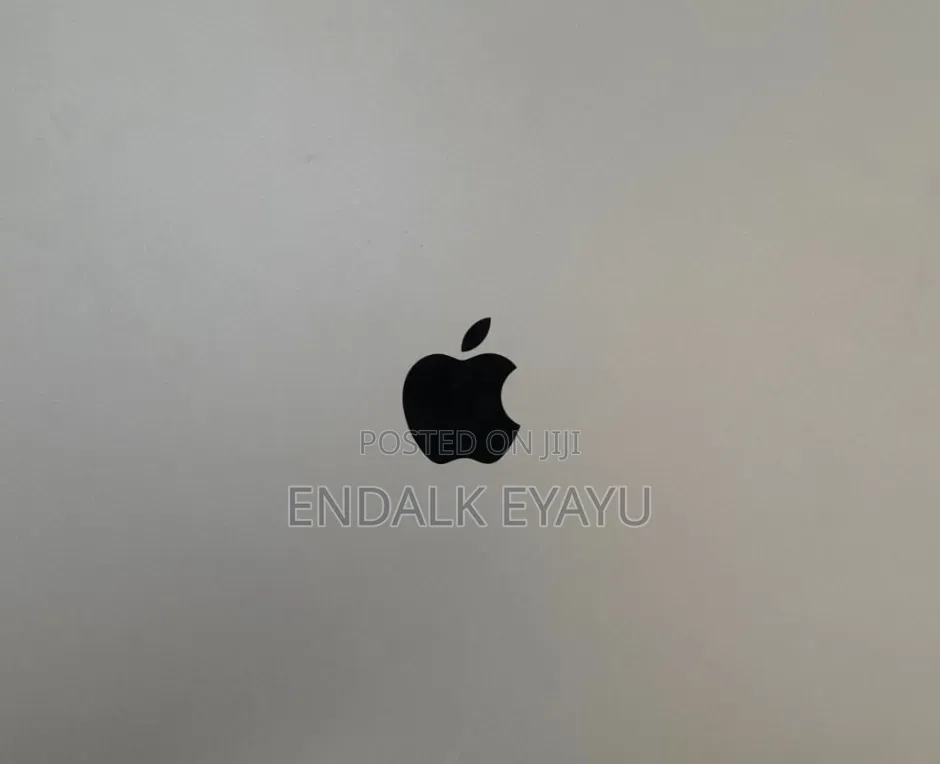 New Laptop Apple MacBook Pro 2020 M1 32GB Apple M1 Pro SSD 1T