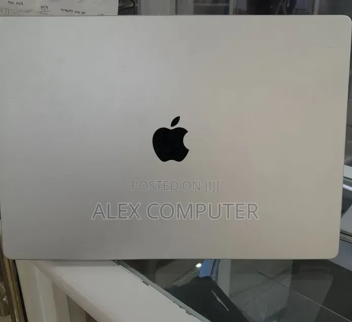 New Laptop Apple MacBook Pro 2021 M1 32GB Apple M1 SSD 1T
