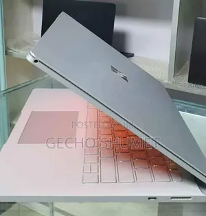 New Laptop Microsoft Surface Book 3 16GB Intel Core i7 SSD 256GB
