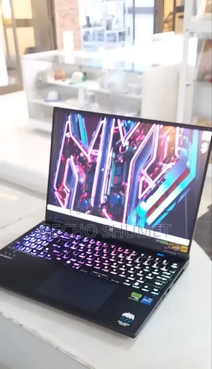 New Laptop Acer Predator Helios 16 16GB Intel Core i7 SSD 1T