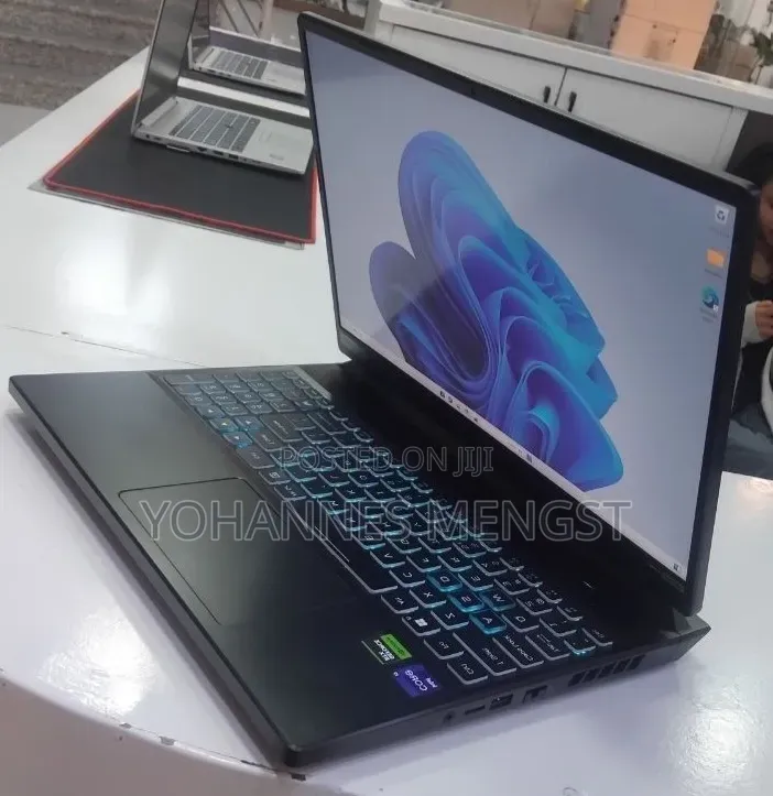New Laptop Acer Predator Helios 16 16GB Intel Core i9 SSD 1T