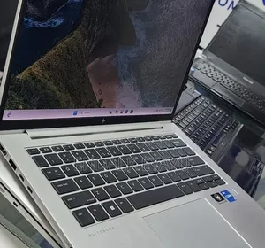New Laptop HP EliteBook 840 G9 16GB Intel Core i7 SSD 512GB