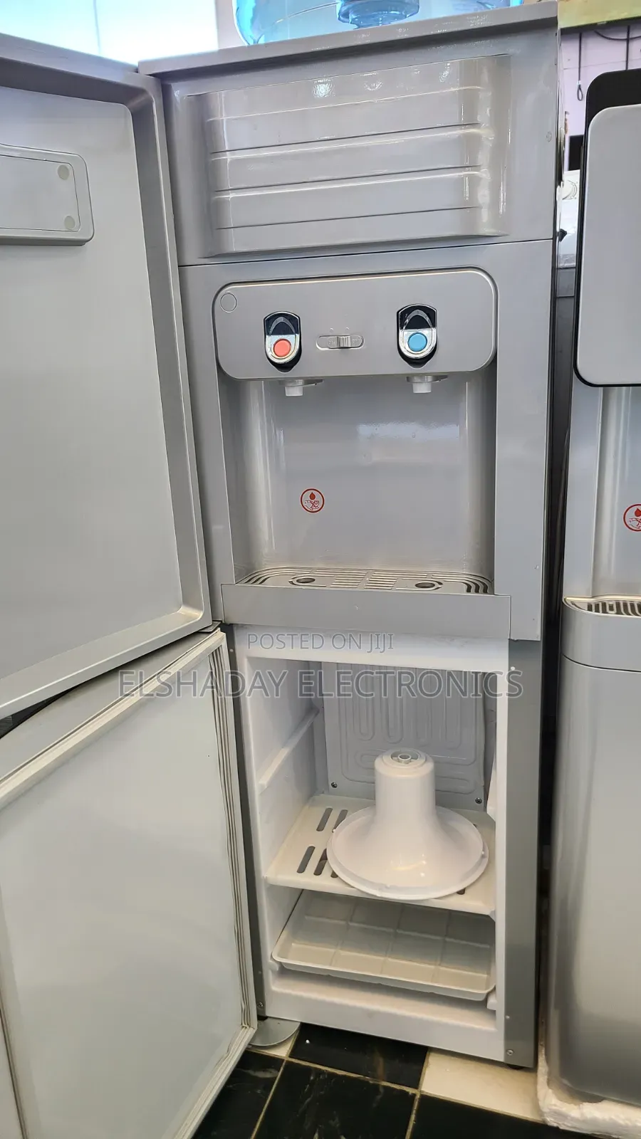 ELEGANCE Water Dispenser With Door