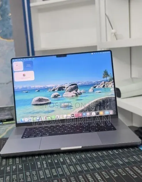 New Laptop Apple MacBook Pro 2021 M1 16GB Apple M1 SSD 512GB