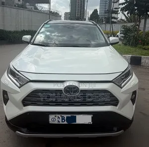 Toyota RAV4 2020 White