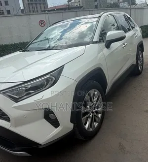 Toyota RAV4 2020 White
