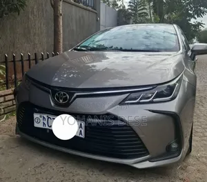 Toyota Corolla 2022 Gray