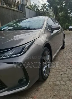 Toyota Corolla 2022 Gray