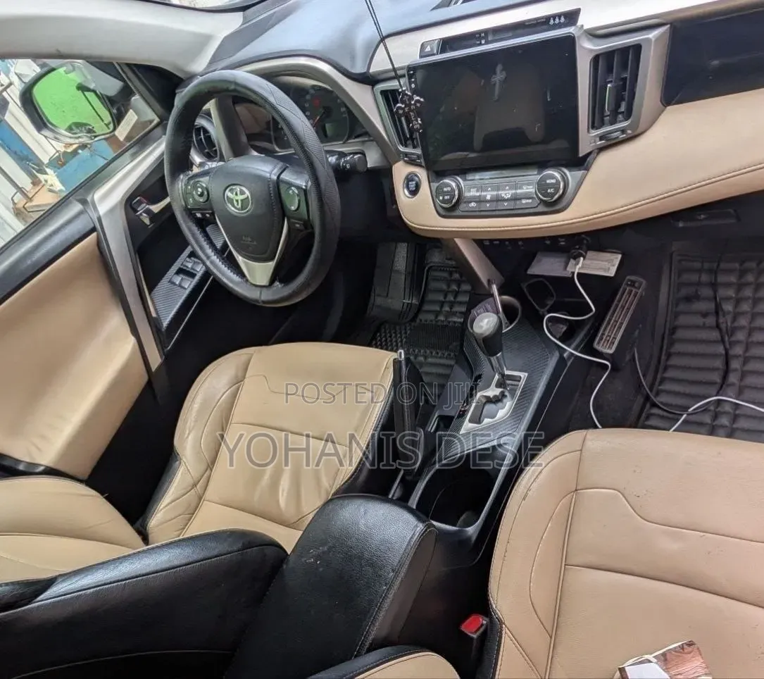 Toyota RAV4 2015 Brown