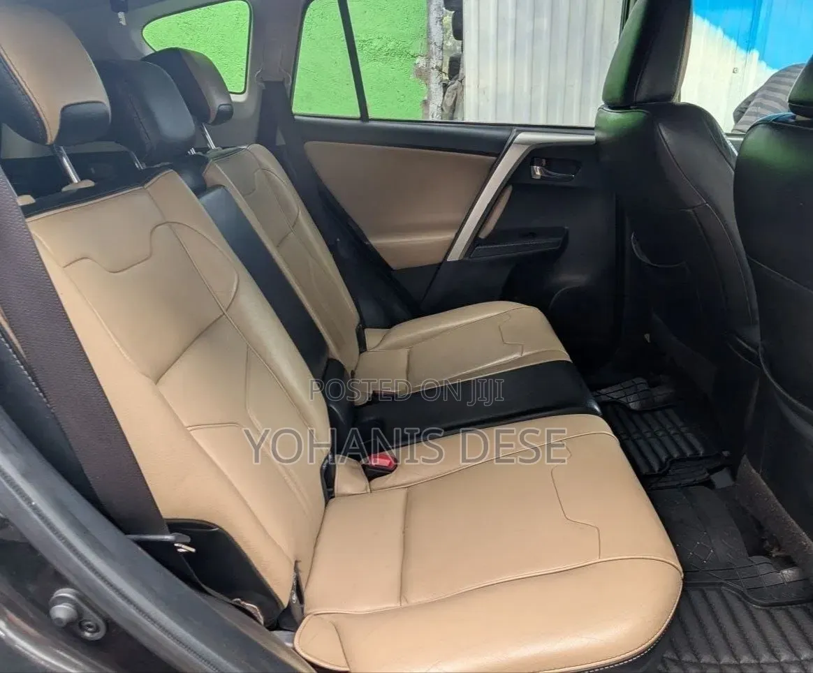 Toyota RAV4 2015 Brown