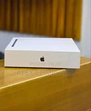 New Laptop Apple MacBook Air 2026 M5 16GB Apple M5 SSD 512GB
