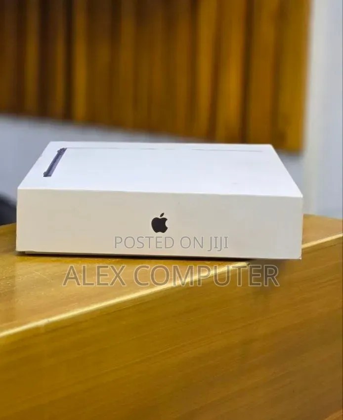 New Laptop Apple MacBook Air 2026 M5 16GB Apple M5 SSD 512GB