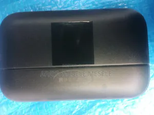 • Portable 4G LTE Wireless Router With Built-in Power Bank .