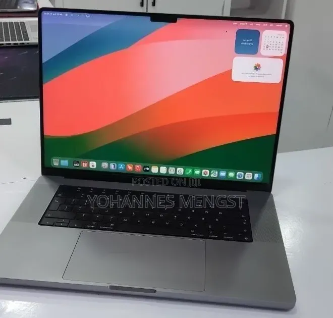 New Laptop Apple MacBook Pro 2021 M1 Max 64GB Apple M1 SSD 1T