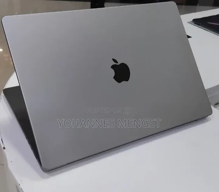 New Laptop Apple MacBook Pro 2021 M1 Max 64GB Apple M1 SSD 1T