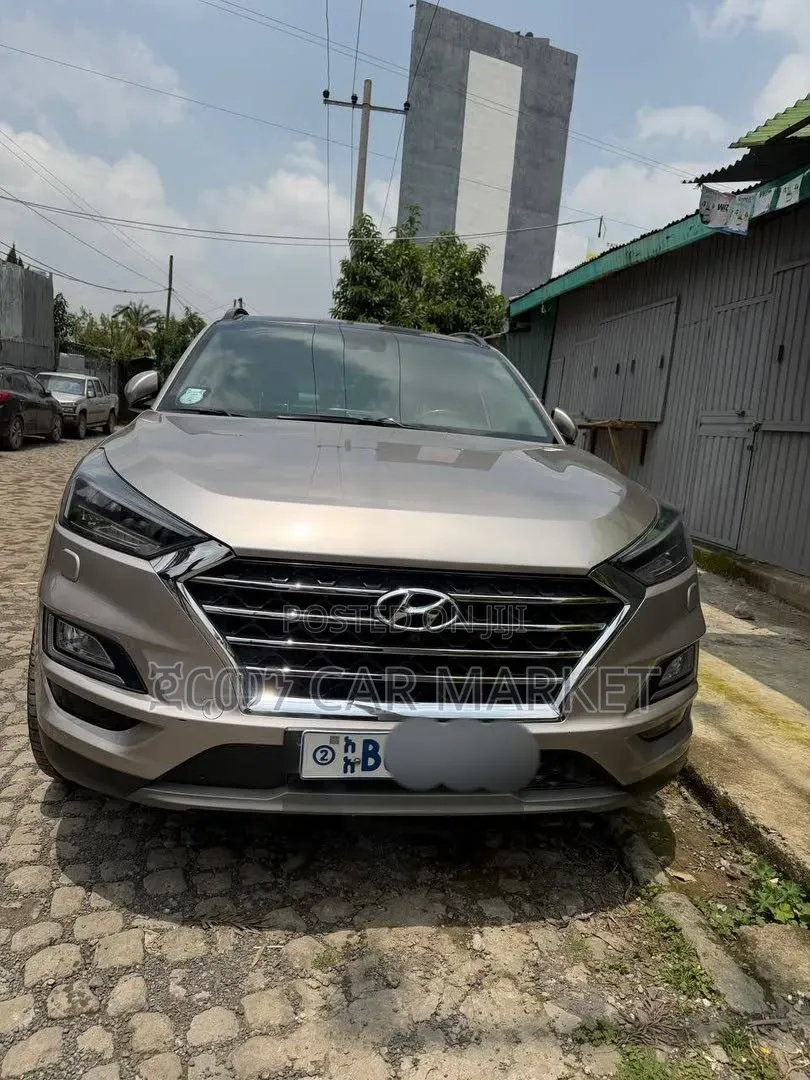 Hyundai Tucson 2020 Gold