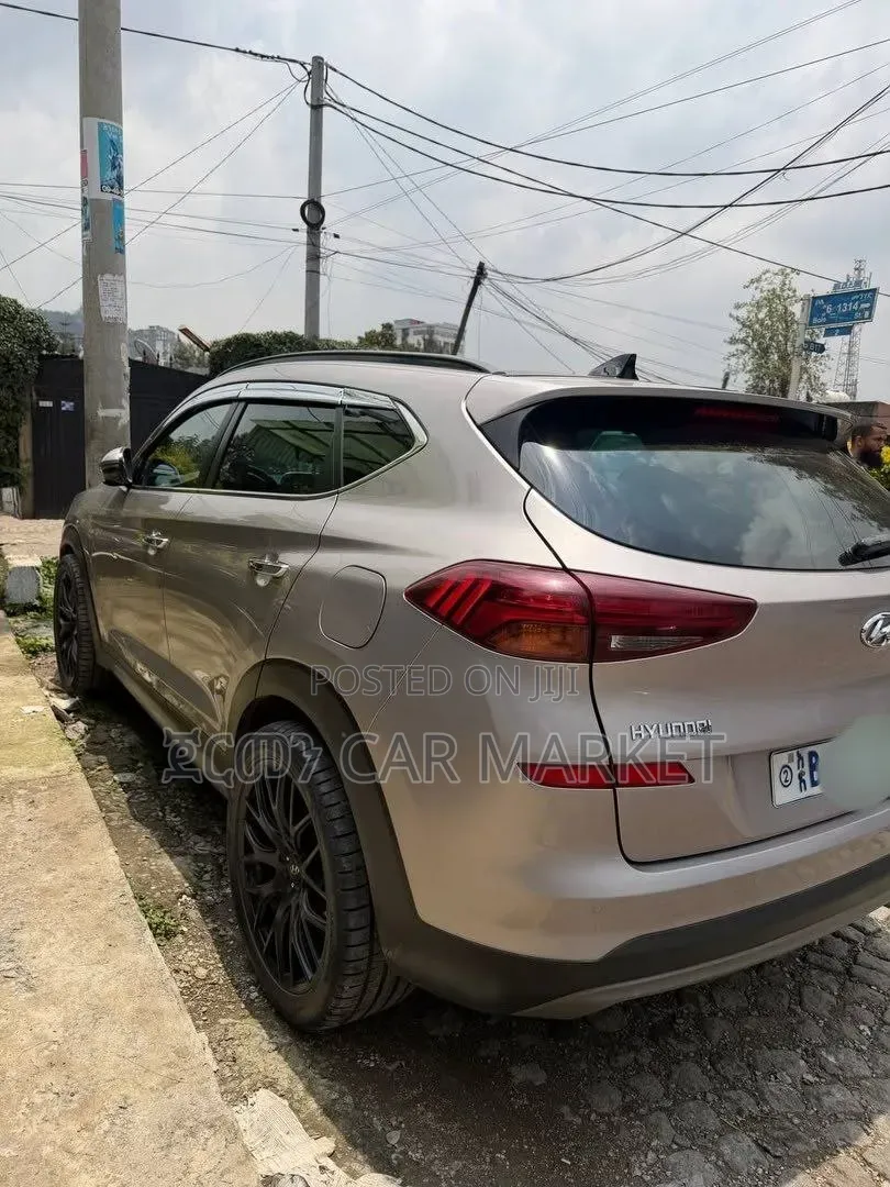 Hyundai Tucson 2020 Gold