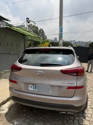 Hyundai Tucson 2020 Gold