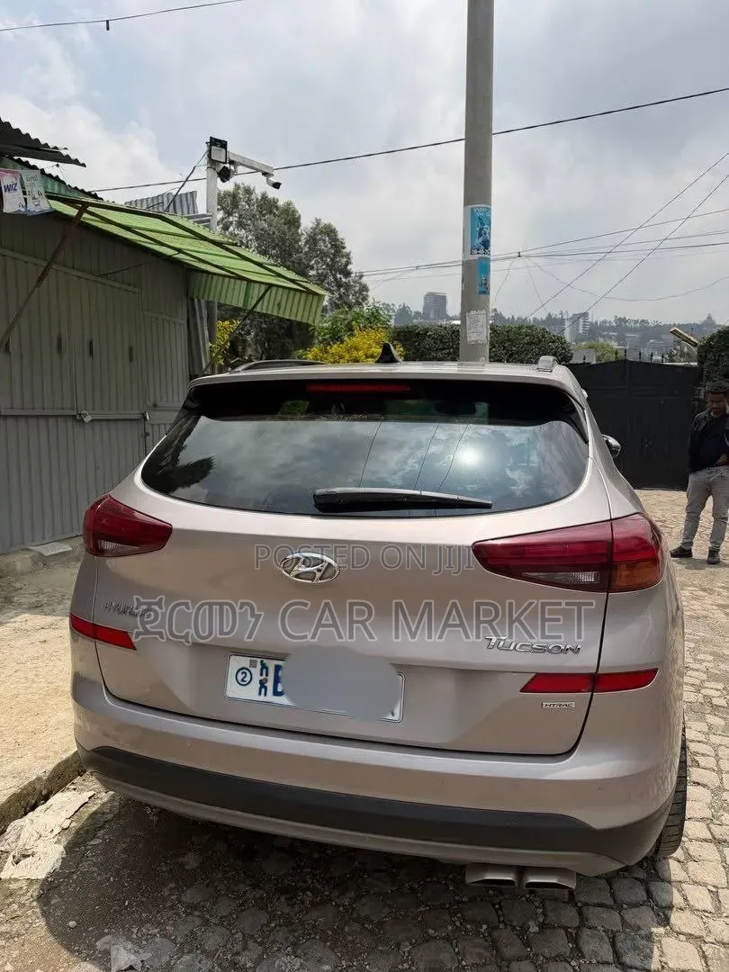 Hyundai Tucson 2020 Gold