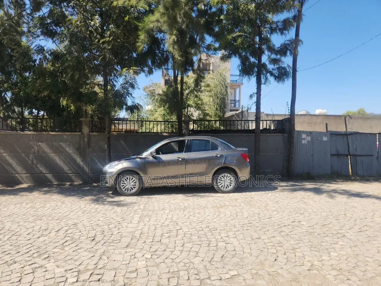 Suzuki RE 2021 Silver