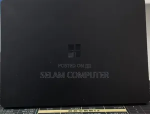 New Laptop Microsoft Surface Book 3 16GB Intel Core i7 SSD 256GB