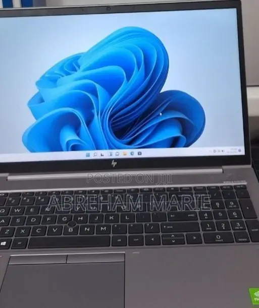 New Laptop HP ZBook Fury 17 G7 16GB Intel Core i7 SSD 512GB