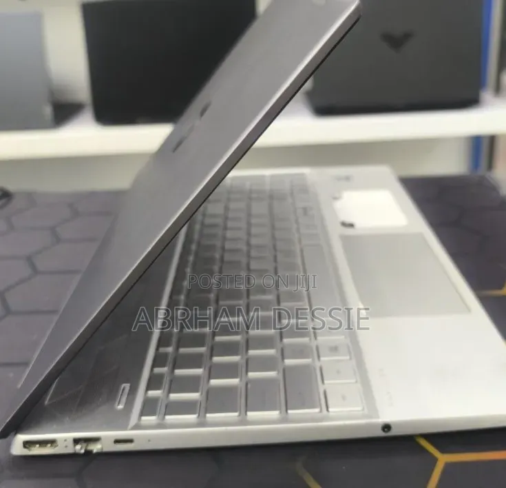 New Laptop HP 16GB Intel Core i5 SSD 512GB