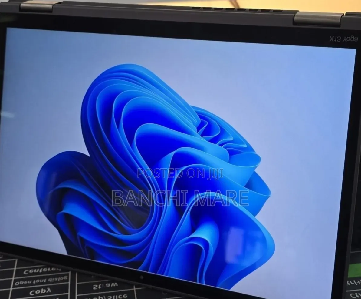 New Laptop Lenovo ThinkPad x13 Yoga 16GB Intel Core i5 SSD 512GB