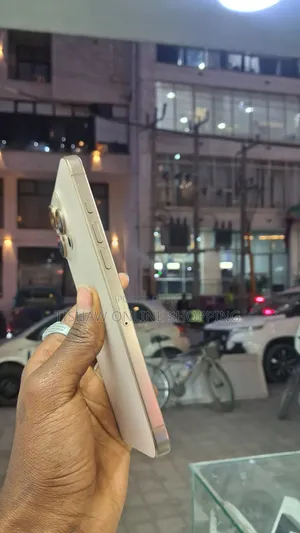 New Apple iPhone 16 Pro Max 256 GB White